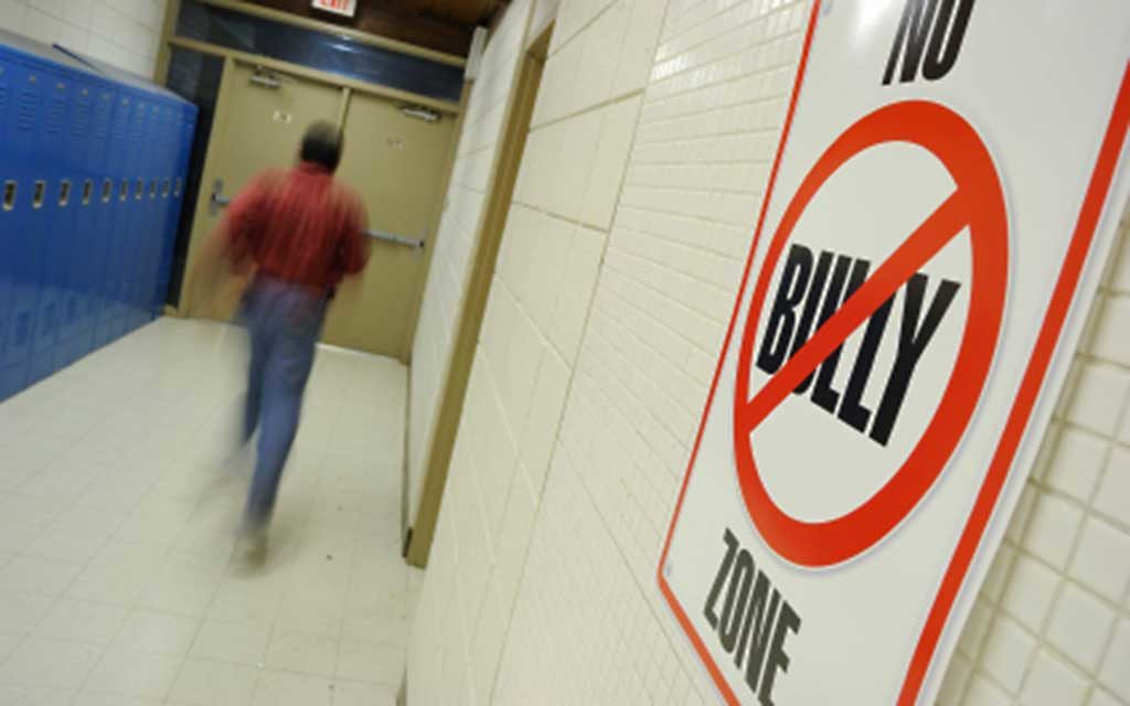 Rebecca Fada et alia: “We have found the culprit – Stone him to death!”