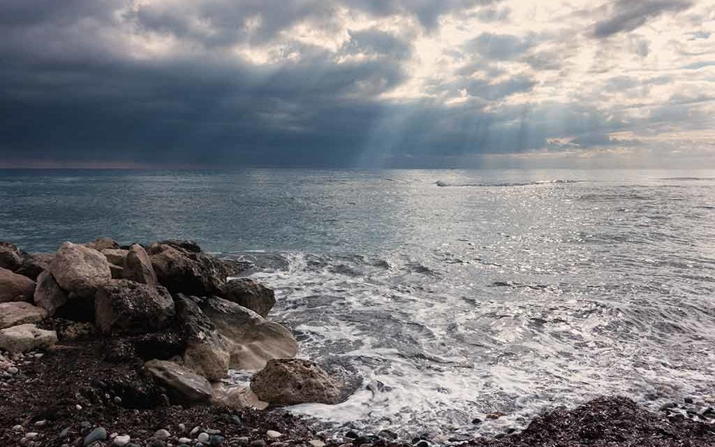 AΠΟΚΛΕΙΣΤΙΚΗ ΟΙΚΟΝΟΜΙΚΗ ΖΩΝΗ (Α.Ο.Ζ.)-ΥΦΑΛΟΚΡΗΠΙΔΑ-ΧΩΡΙΚΑ ΥΔΑΤΑ-ΠΡΟΣΦΥΓΗ ΣΤΗ ΧΑΓΗ